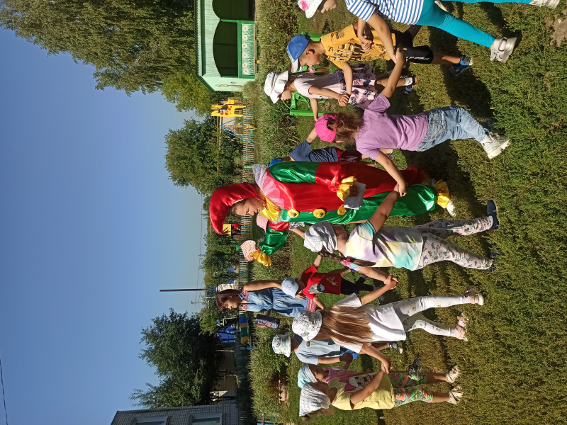 День флага в дошкольных группах МБОУ «Карлинская средняя школа».